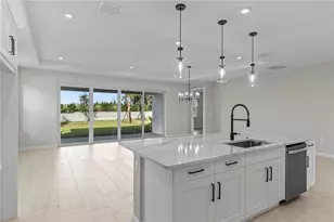 563 Hammock Oaks Blvd, Lady Lake, FL 32159 - Photo 8