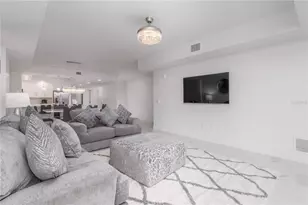 415 Island Way, Clearwater Beach, FL 33767 - Photo 4