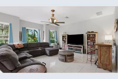 10400 Ramble Ridge Court, Weeki Wachee, FL 34613 - Photo 6