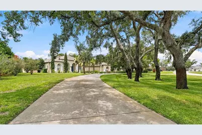 10400 Ramble Ridge Court, Weeki Wachee, FL 34613 - Photo 2