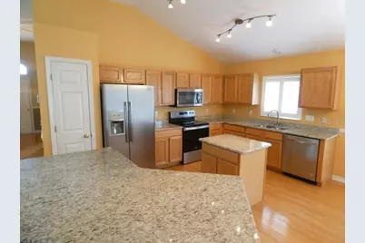 6200 Ashfield Place, Wesley Chapel, FL 33545 - Photo 2