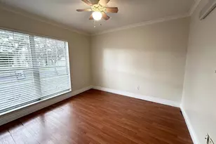 931 Hunter Ln, Tarpon Springs, FL 34689 - Photo 10