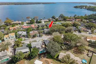 1462 Lakeview Dr, Tarpon Springs, FL 34689 - Photo 2