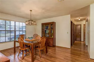 1462 Lakeview Dr, Tarpon Springs, FL 34689 - Photo 10