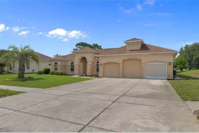 6132 Krista Drive, Spring Hill, FL 34609 - Photo 12