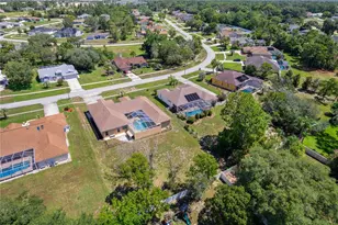 6132 Krista Dr, Spring Hill, FL 34609 - Photo 6