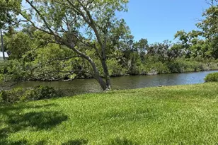 4142 Hampton Dr, New Port Richey, FL 34652 - Photo 4