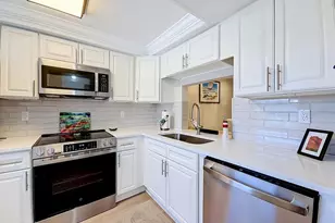 4142 Hampton Dr, New Port Richey, FL 34652 - Photo 8
