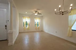 1214 Florablu Dr, Seffner, FL 33584 - Photo 8