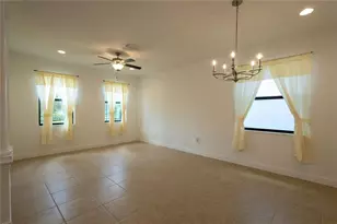1214 Florablu Dr, Seffner, FL 33584 - Photo 6