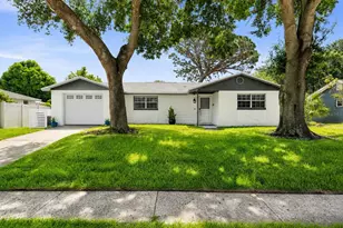 919 Peninsula Rd, Tarpon Springs, FL 34689 - Photo 2