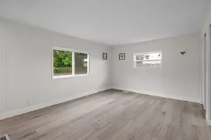 3450 Osage Dr, Zephyrhills, FL 33541 - Photo 16