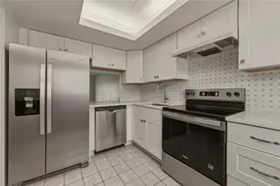 3001 Thrush Dr, Melbourne, FL 32935 - Photo 10