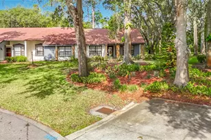 2077 Woodcutter Ct, Spring Hill, FL 34606 - Photo 6