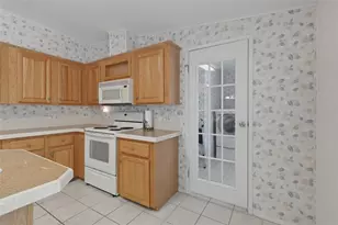 82221 F Street N, Pinellas Park, FL 33781 - Photo 12