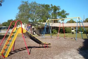 9528 Gray Fox Dr, Weeki Wachee, FL 34613 - Photo 34