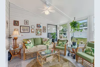 9528 Gray Fox Drive, Weeki Wachee, FL 34613 - Photo 24