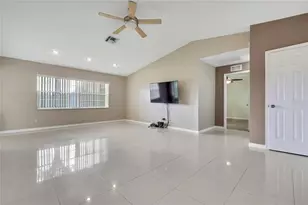 8801 Manos Cir, New Port Richey, FL 34655 - Photo 8