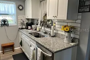 3419 Paloma Dr, Holiday, FL 34690 - Photo 14