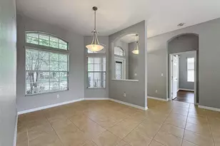 2021 Rutherford Dr, Dover, FL 33527 - Photo 8