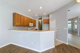 2021 Rutherford Dr, Dover, FL 33527 - Photo 16