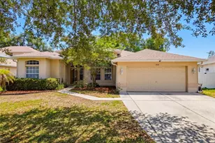 2021 Rutherford Dr, Dover, FL 33527 - Photo 2