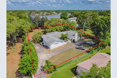425 Craig Drive, Tarpon Springs, FL 34689 - Photo 4
