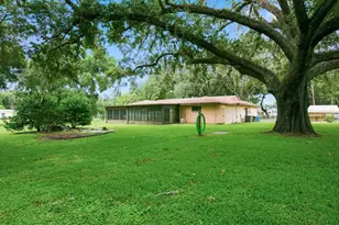 37107 Bailey Hill Dr, Dade City, FL 33525 - Photo 34
