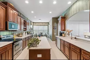 13800 Crest Lake Dr, Hudson, FL 34669 - Photo 32