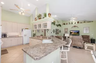 343 Royal Palm Way, Spring Hill, FL 34608 - Photo 20