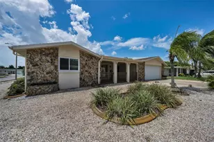 5834 Embay Ave, New Port Richey, FL 34652 - Photo 4