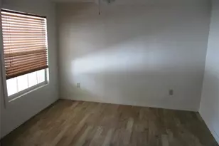 302 E 130th Ave, Tampa, FL 33612 - Photo 6