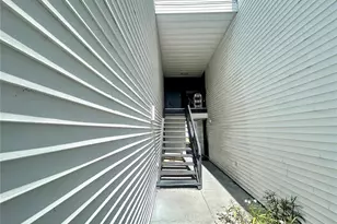 705 Haven Pl, Tarpon Springs, FL 34689 - Photo 2