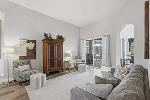 12903 Drakefield Dr, Spring Hill, FL 34610 - Photo 10