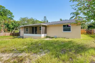 1116 E Oakwood St, Tarpon Springs, FL 34689 - Photo 54