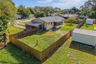 1116 E Oakwood St, Tarpon Springs, FL 34689 - Photo 4