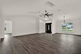 12186 Lamont Dr, Spring Hill, FL 34608 - Photo 10