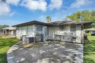 10800 Los Santos Dr, Port Richey, FL 34668 - Photo 22