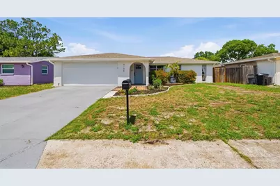 9105 Hunt Club Lane, Port Richey, FL 34668 - Photo 4