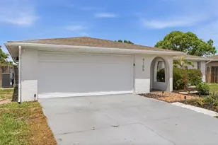 9105 Hunt Club Ln, Port Richey, FL 34668 - Photo 1