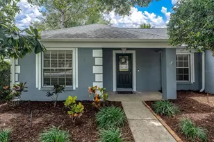 24308 Landing Dr, Lutz, FL 33559 - Photo 2