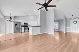24308 Landing Dr, Lutz, FL 33559 - Photo 6