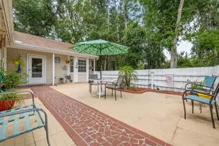 12432 Knollbrook Ln, Hudson, FL 34669 - Photo 2
