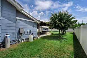 3421 Iris St N, Saint Petersburg, FL 33704 - Photo 42