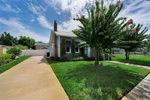3421 Iris St N, Saint Petersburg, FL 33704 - Photo 50