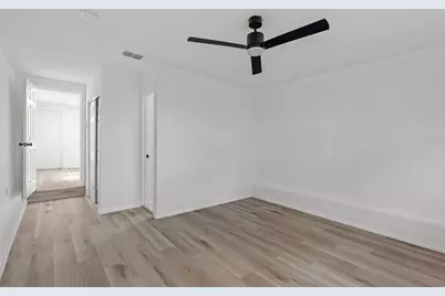 4110 3rd Avenue S, Saint Petersburg, FL 33711 - Photo 8