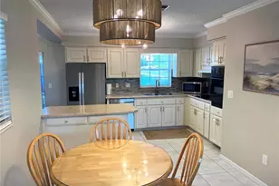 6650 Hickorywood Ln, New Port Richey, FL 34653 - Photo 6
