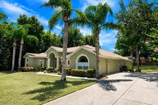 7552 River Country Dr, Weeki Wachee, FL 34607 - Photo 2