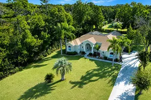 7552 River Country Dr, Weeki Wachee, FL 34607 - Photo 4