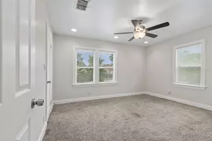 3601 6th Ave N, Saint Petersburg, FL 33713 - Photo 14